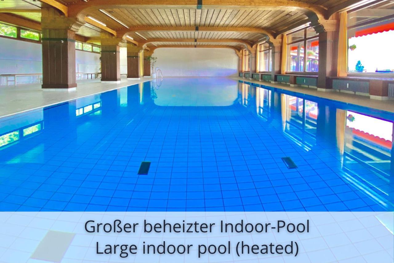 Auszeit Apartment Black Forest: Panoramic Retreat with Indoor Pool and Sauna Schonach im Schwarzwald Exterior photo
